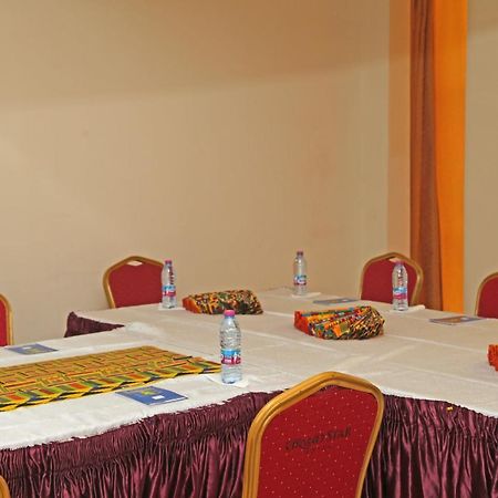 Grand Star Hotel North Legon Eksteriør bilde