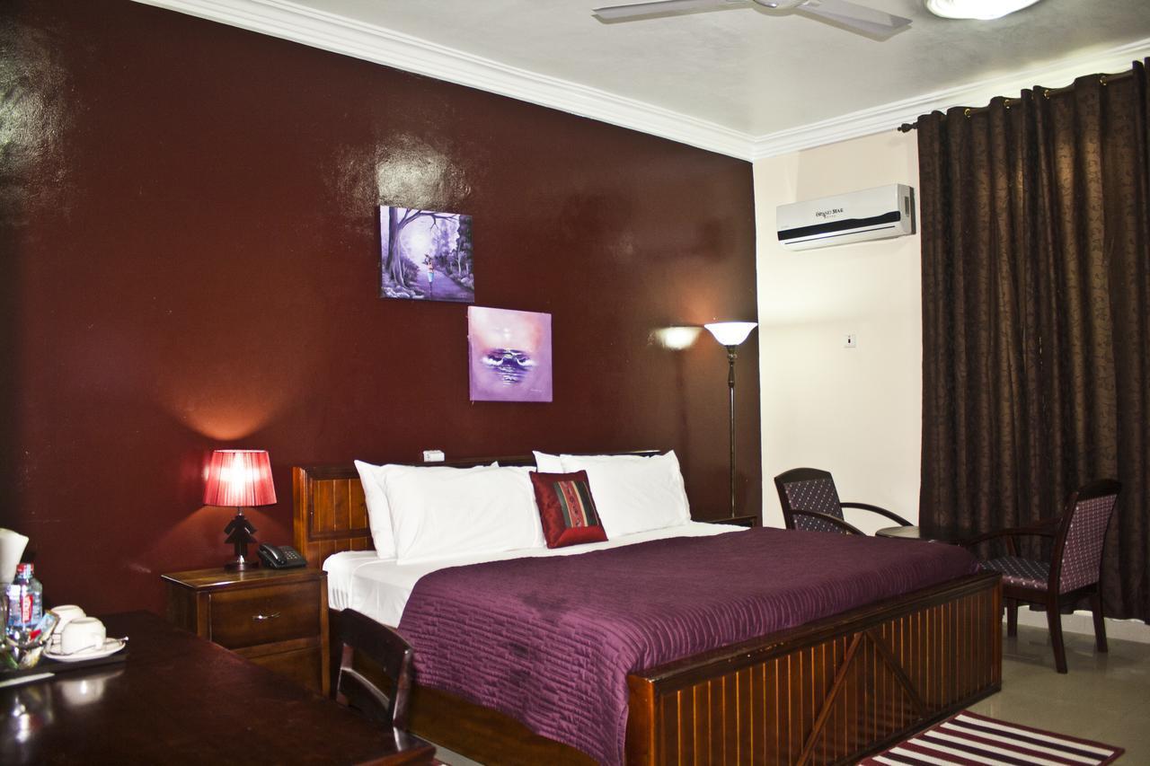 Grand Star Hotel North Legon Eksteriør bilde