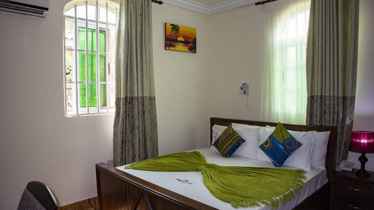 Grand Star Hotel North Legon Eksteriør bilde