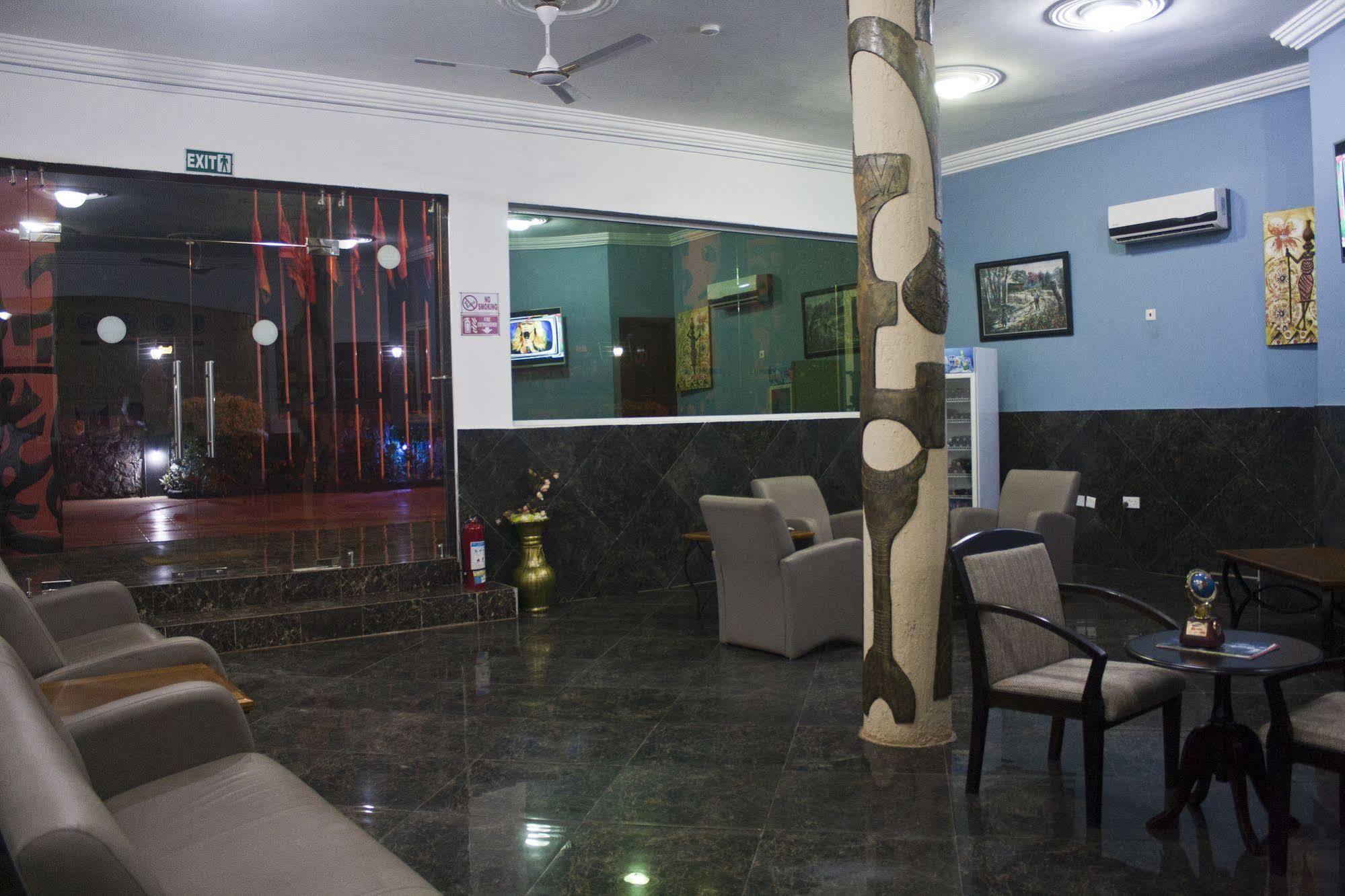 Grand Star Hotel North Legon Eksteriør bilde