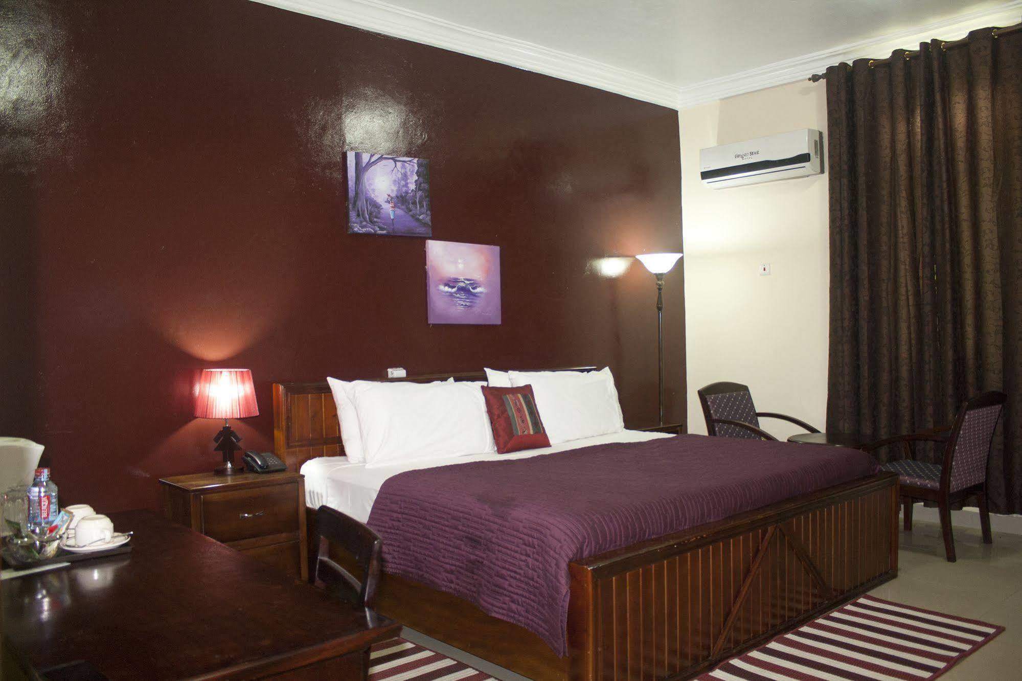 Grand Star Hotel North Legon Eksteriør bilde