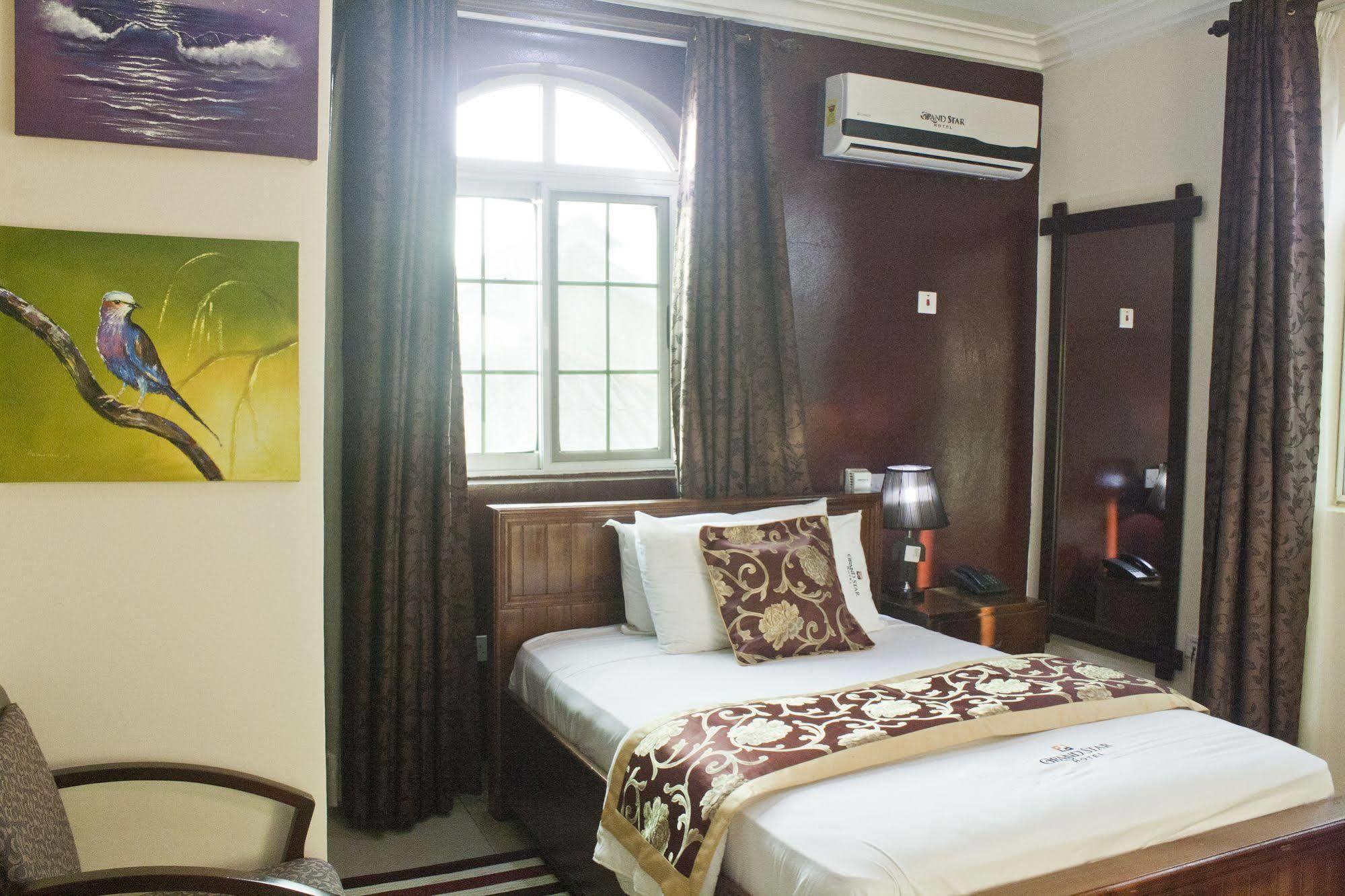 Grand Star Hotel North Legon Eksteriør bilde