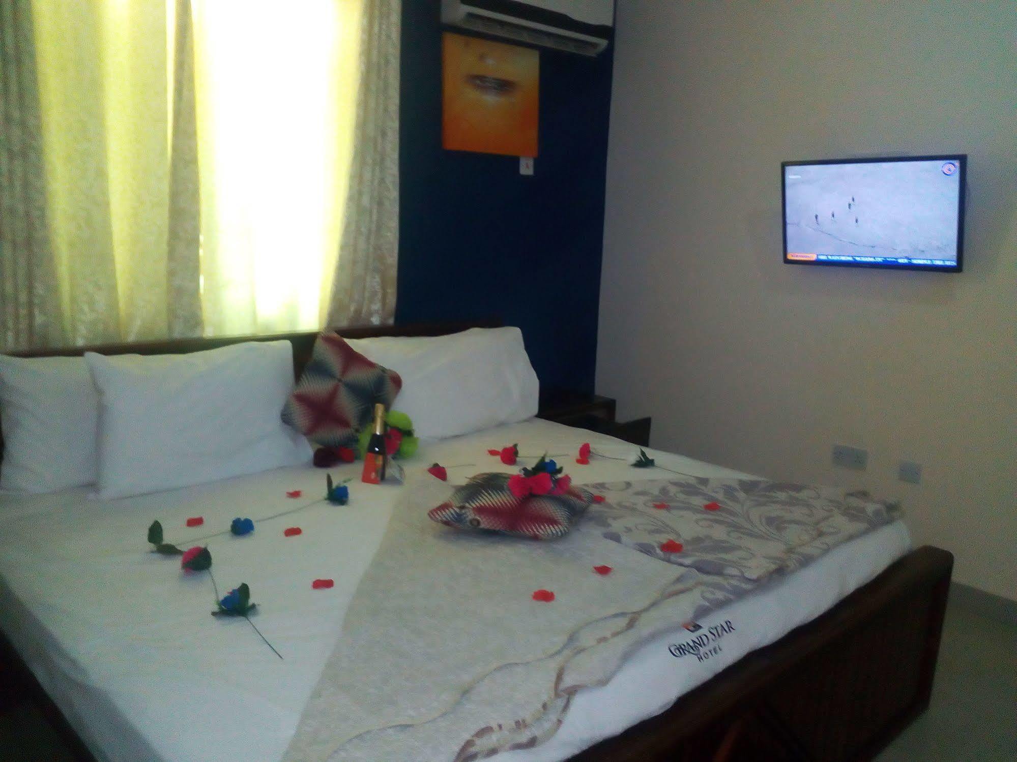 Grand Star Hotel North Legon Eksteriør bilde